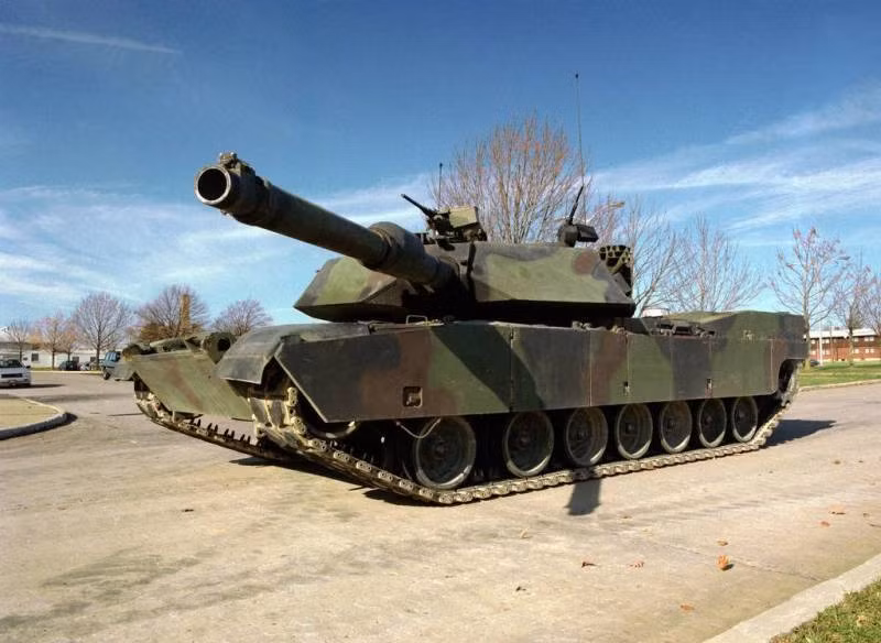 Mỹ yêu cầu Ukraine trả lại xe tăng Abrams?