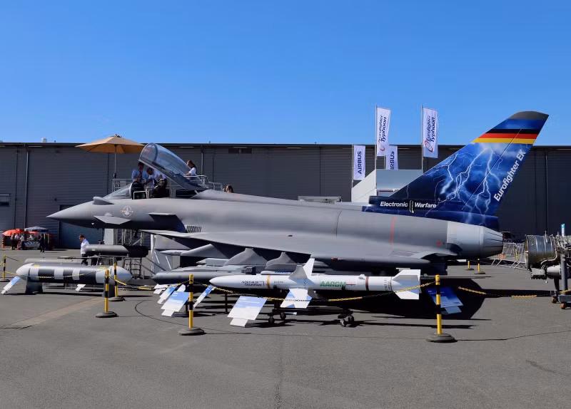 Máy bay tác chiến điện tử Eurofighter EK sẽ vô hiệu toàn bộ phòng không Nga?