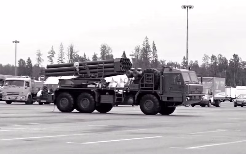 Pháo phản lực phóng loạt BM-27 Uragan nhận khung gầm mới BAZ-69092