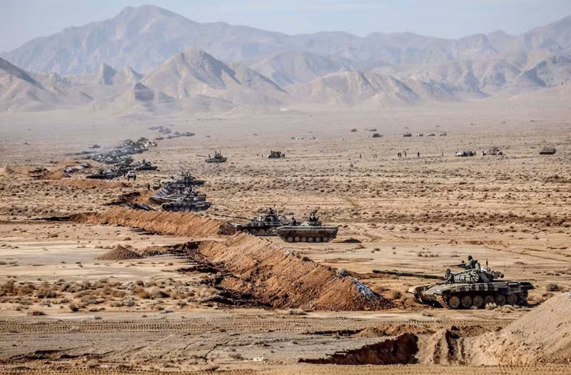 Quân đội Iran bắt đầu nhận hàng loạt xe tăng T-72F tương tự T-90M