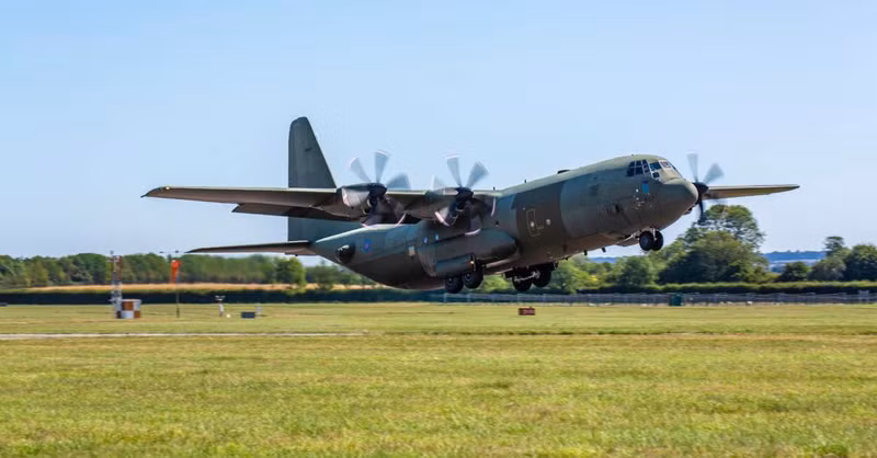 Vận tải cơ C-130J đã ngừng hoạt động của Anh rơi vào tình thế 'cháy hàng'