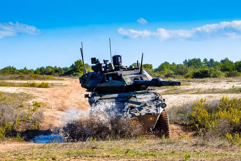 Xe tăng bánh lốp Centauro II nhận được hợp đồng lớn