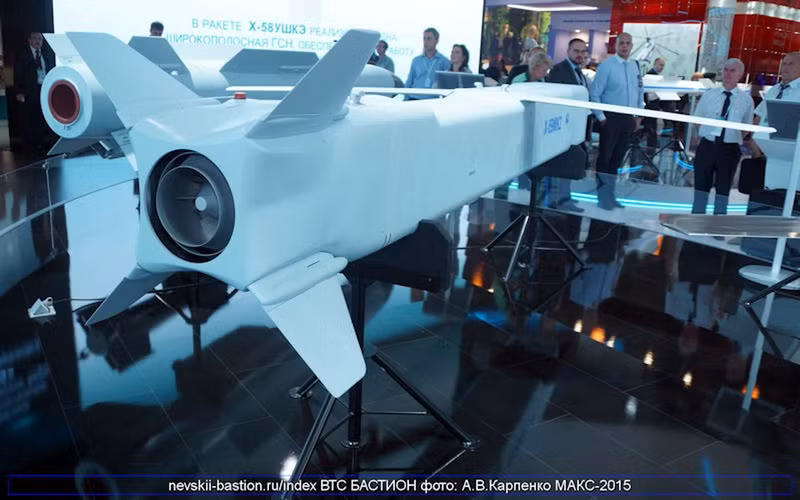 Tên lửa tàng hình Kh-69 tăng cường tấn công