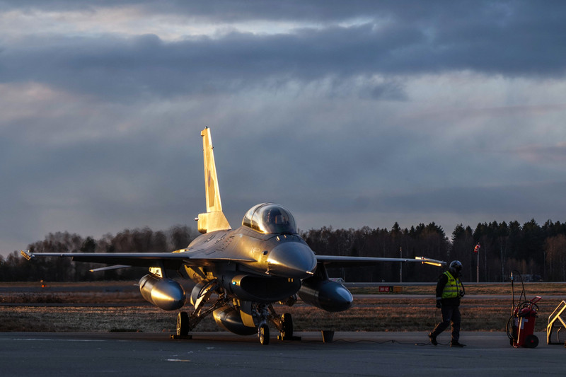 Ấn định thời điểm tiêm kích F-16 tham chiến