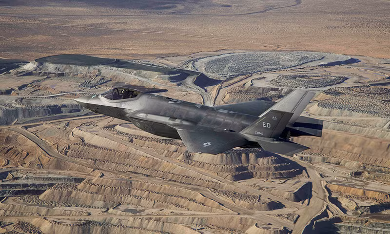 Tiêm kích F-35 nhận 'gáo nước lạnh' từ Quốc hội Mỹ