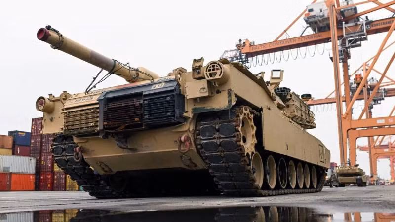 Việc cung cấp xe tăng M1 Abrams của Mỹ cho Ukraine đã gây ra nhiều tranh cãi trong giới quân sự quốc tế về vai trò cũng như khả năng sống sót của nó trên chiến trường. Trắc thủ điều khiển UAV cảm tử Lancet tiết lộ lỗ hổng trên tăng M1 Abrams