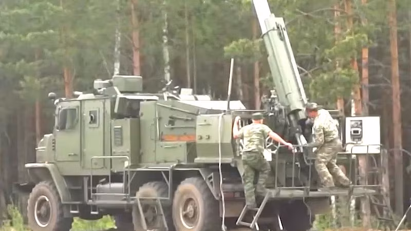 Lô cối tự hành Phlox 120 mm đầu tiên được bàn giao trực chiến