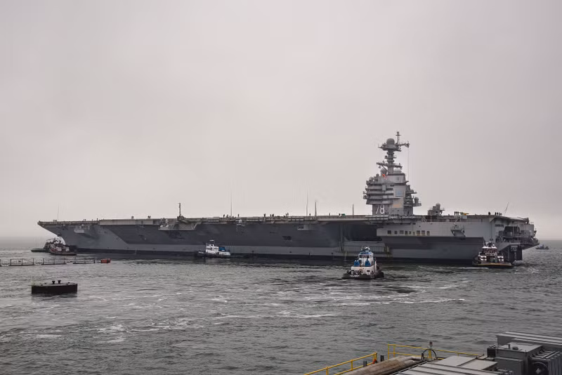 Siêu tàu sân bay Mỹ đang tiến về Nga bỗng dưng 'biến mất'