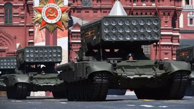 TOS-1A Solntsepek nâng cấp trở thành 'vũ khí chết người' 
