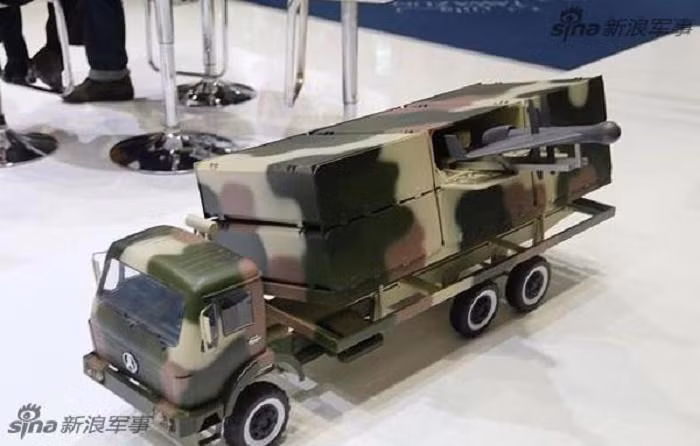 Một trong những tùy chọn có thể được lựa chọn là bản sao của máy bay không người lái cảm tử Shahed-136 do Iran sản xuất, chỉ với một động cơ phản lực. Trung Quốc phát triển UAV cảm tử thế hệ mới dựa trên Shahed-136