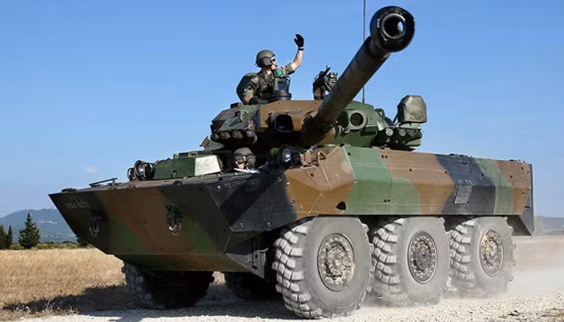 Quân đội Ukraine liên tục phàn nàn về xe tăng bánh lốp AMX-10RC