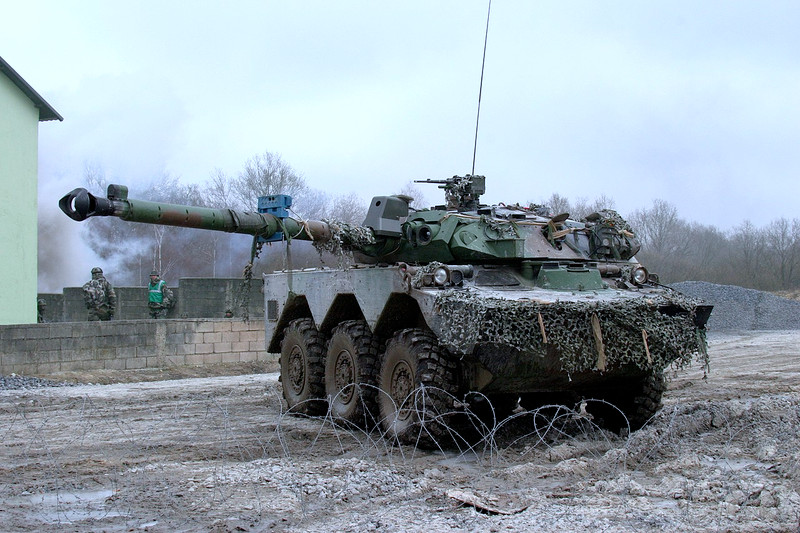 Quân đội Ukraine liên tục phàn nàn về xe tăng bánh lốp AMX-10RC