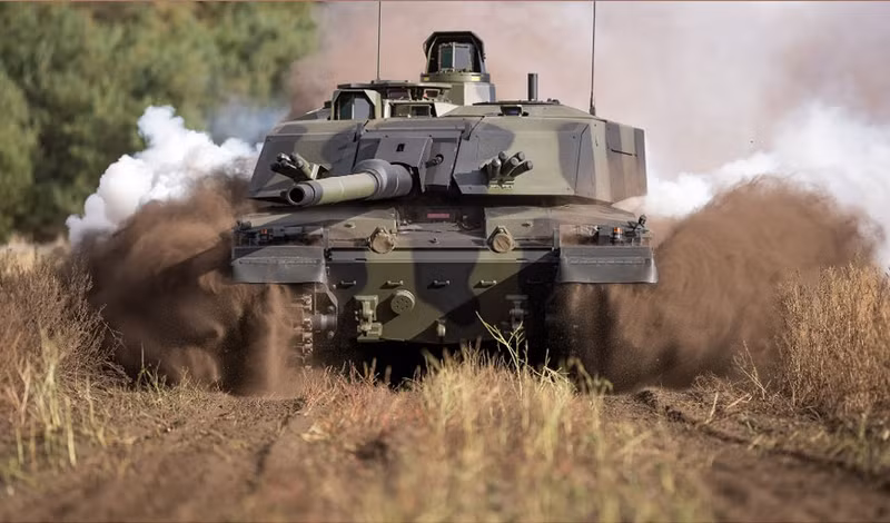 Giống như thân tàu, tháp pháo sử dụng vỏ giáp kết hợp mới của EPSON, ngoài ra tổ hợp phòng vệ chủ động Trophy cũng có thể lắp đặt dễ dàng. Anh tăng tốc viện trợ tăng Challenger 2 khi bắt đầu sản xuất Challenger 3?