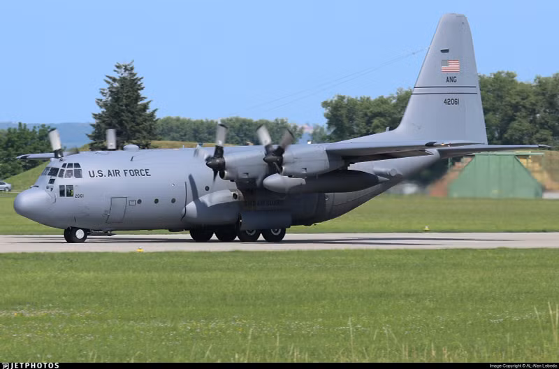 Mỹ tặng máy bay vận tải C-130H Hercules cho đồng minh thân thiết