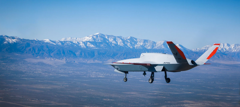 Chuyến bay đầu tiên của UAV siêu đặc biệt XQ-67A đã diễn ra tại Mỹ
