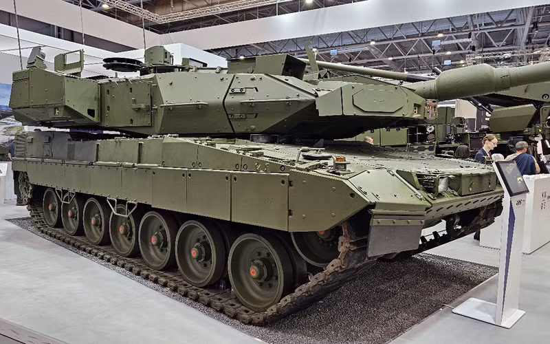 Đức lần đầu trình làng xe tăng Leopard 2A8