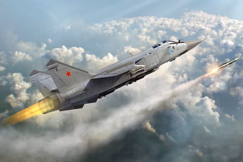Từ khi ra đời cách đây gần nửa thế kỷ, MiG-31 là loại máy bay có số phận đặc biệt. Là một tiêm kích đánh chặn tầm cao siêu thanh, nó được tạo ra để bảo vệ biên giới phía Bắc của Liên Xô trước nguy cơ từ tên lửa hành trình. Báo Mỹ thừa nhận MiG-31 là máy bay chiến đấu đáng sợ nhất của Nga