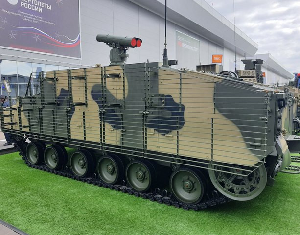 BT-3F với tên lửa Kornet trở thành sát thủ của xe tăng NATO