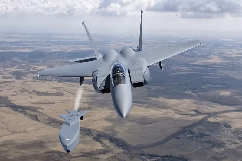 Mặc dù vậy thông tin trên vẫn thu hút sự quan tâm rất lớn từ giới truyền thông và dĩ nhiên sẽ khiến các đối thủ phải cảm thấy cực kỳ lo lắng. Tính năng 'như phim viễn tưởng' của tên lửa hành trình Taurus