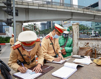 b8.jpg