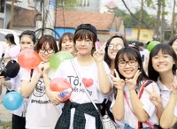 Nữ sinh Trường THPT Chuyên Hạ Long duyên dáng trong áo dài trắng tinh khôi ảnh 15