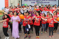 Nữ sinh Trường THPT Chuyên Hạ Long duyên dáng trong áo dài trắng tinh khôi ảnh 11