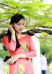 Nữ sinh Trường THPT Chuyên Hạ Long duyên dáng trong áo dài trắng tinh khôi ảnh 3