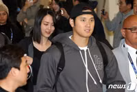 Nàng WAG bóng chày Nhật Bản gây sốt tại Hàn Quốc