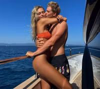 Loạt ảnh nóng bỏng của bạn gái tay đua Schumacher gây sốt trên Instagram