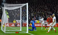 Sao Tottenham dính chấn thương kinh hoàng trong trận thắng Nottingham Forest