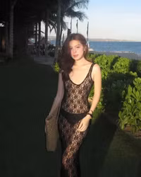 Vóc dáng nóng bỏng như 'thiêu đốt' của bạn gái cựu sao U23 Việt Nam