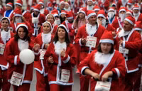 Độc đáo cuộc thi chạy của các ông già Noel khắp thế giới ảnh 20