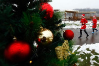 Độc đáo cuộc thi chạy của các ông già Noel khắp thế giới ảnh 4