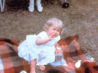 30 bức ảnh ít biết về cuộc đời Công nương Diana yểu mệnh - ảnh 1