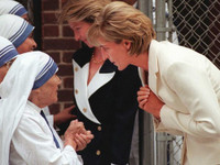 30 bức ảnh ít biết về cuộc đời Công nương Diana yểu mệnh - ảnh 24