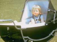 30 bức ảnh ít biết về cuộc đời Công nương Diana yểu mệnh - ảnh 2