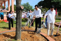 Bộ trưởng Phùng Xuân Nhạ: Quảng Ninh cần tiên phong phát triển giáo dục thông minh ảnh 6 Bộ trưởng Phùng Xuân Nhạ: Quảng Ninh cần tiên phong phát triển giáo dục thông minh ảnh 6