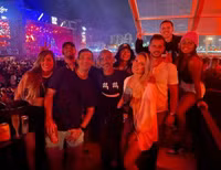 Nhan sắc bạn gái kém 24 tuổi của huyền thoại Romario