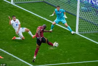 Chùm ảnh: Bỉ thua sốc Slovakia, Lukaku vô duyên chưa từng thấy