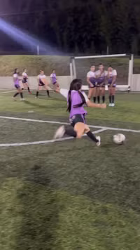 Đội bóng xinh như mộng của nữ CEO ‘quyến rũ nhất thế giới’