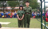 Học sinh tiểu học tập làm chiến sỹ ảnh 8 Học sinh tiểu học tập làm chiến sỹ ảnh 8