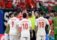 Chùm ảnh: Thổ Nhĩ Kỳ loại CH Czech trong cơn mưa thẻ 