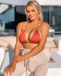 Fan bóng đá nóng bỏng nhất nước Mỹ lại ‘gây sốt’