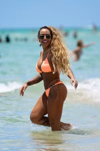 Bất ngờ danh tính nàng WAG nổi tiếng thế giới