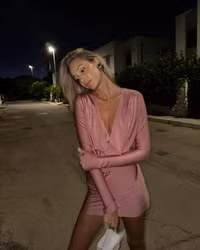 Nàng WAG siêu mẫu có nụ cười đẹp nhất thế giới