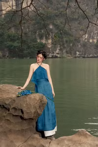 Vợ khoe ảnh xinh lung linh đón Tết, Thành Chung phản ứng bất ngờ