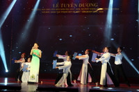 Những tấm gương tiêu biểu cho khát vọng đổi mới ảnh 10 Những tấm gương tiêu biểu cho khát vọng đổi mới ảnh 10