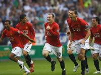 10 chức vô địch Ngoại hạng Anh chỉ được định đoạt ở vòng cuối cùng