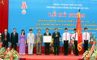 Trường CĐ Sư phạm Hà Tây đón nhận Huân chương Độc lập hạng Ba ảnh 1 Trường CĐ Sư phạm Hà Tây đón nhận Huân chương Độc lập hạng Ba ảnh 1