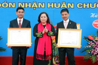 Trường CĐ Sư phạm Hà Tây đón nhận Huân chương Độc lập hạng Ba ảnh 2 Trường CĐ Sư phạm Hà Tây đón nhận Huân chương Độc lập hạng Ba ảnh 2